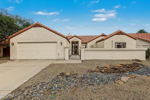7528 W Julie Dr, Glendale, AZ 85308