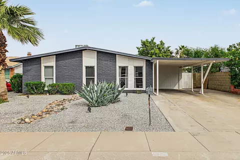 6738 W Medlock Dr, Glendale, AZ 85303