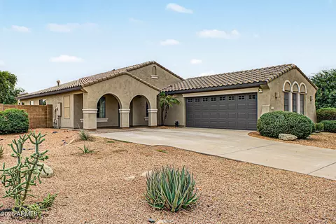 5213 W Magdalena Ln, Laveen, AZ 85339