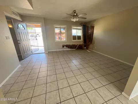 Living - 3624 N 87th Ave, Phoenix, AZ 85037 photo 2 of 3