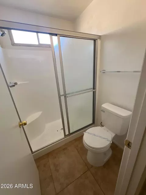 Bath - 3624 N 87th Ave, Phoenix, AZ 85037 photo 2 of 5