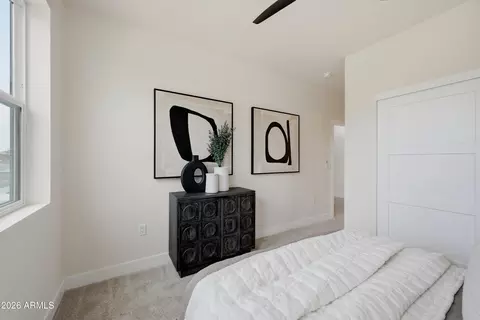 Bedroom - 170 E Monterey Way, Phoenix, AZ 85012 photo 3 of 5