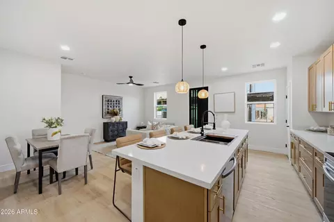 Other - 170 E Monterey Way, Phoenix, AZ 85012 photo 2 of 3