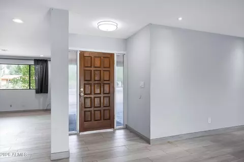 Entry Way - 409 E Alameda Dr, Tempe, AZ 85282 photo 1 of 2