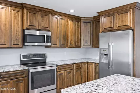 Kitchen - 409 E Alameda Dr, Tempe, AZ 85282 photo 5 of 6
