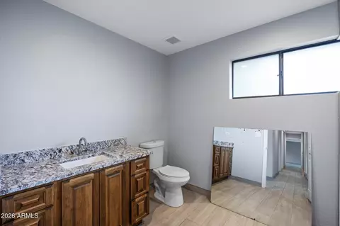 Bath - 409 E Alameda Dr, Tempe, AZ 85282 photo 4 of 6