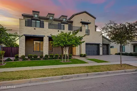 Exterior - 3849 E Sagebrush St, Gilbert, AZ 85296 photo 2 of 23