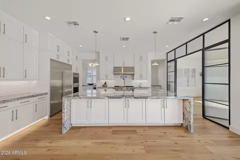 Kitchen - 3849 E Sagebrush St, Gilbert, AZ 85296 photo 2 of 9