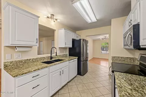 Kitchen - 1757 W Ray Ln, Apache Junction, AZ 85120 photo 3 of 3