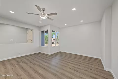 Living - 3045 W Libby St, Phoenix, AZ 85053 photo 4 of 6