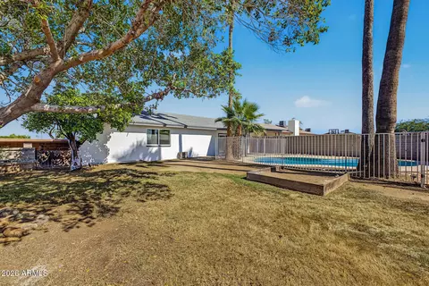 Exterior - 3045 W Libby St, Phoenix, AZ 85053 photo 7 of 9