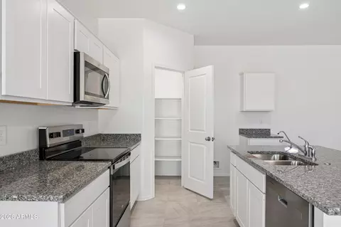 1526 E Fletcher Dr, Casa Grande, AZ 85122