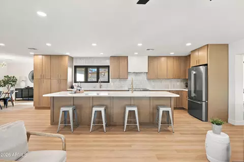 8713 E Sandalwood Dr, Scottsdale, AZ 85250