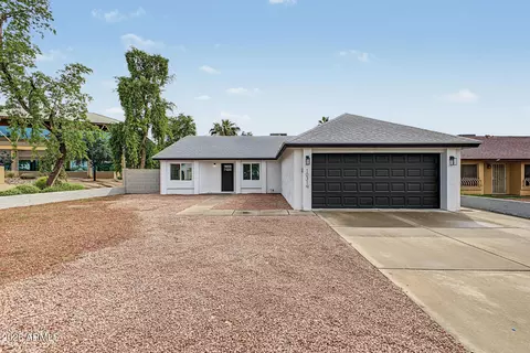 10319 N 61st Ave, Glendale, AZ 85302