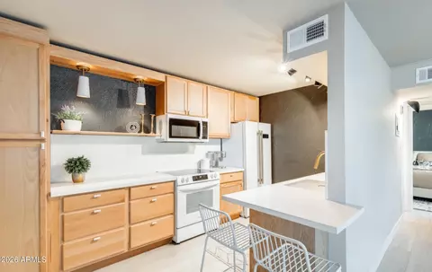 3313 N 68th St #119, Scottsdale, AZ 85251