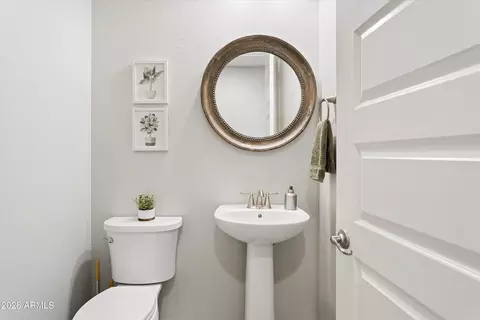 Bath - 10744 E Sheffield Dr, Mesa, AZ 85212 photo 3 of 4
