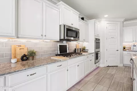 Kitchen - 10744 E Sheffield Dr, Mesa, AZ 85212 photo 6 of 6