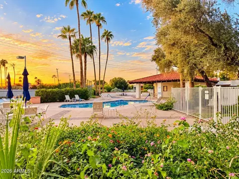 Exterior - 4001 E Lupine Ave, Phoenix, AZ 85028 photo 6 of 9