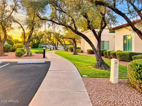 Exterior - 4001 E Lupine Ave, Phoenix, AZ 85028 photo 5 of 9