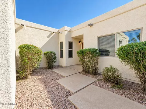 Exterior - 4001 E Lupine Ave, Phoenix, AZ 85028 photo 2 of 9