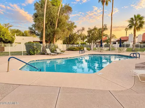 Exterior - 4001 E Lupine Ave, Phoenix, AZ 85028 photo 8 of 9