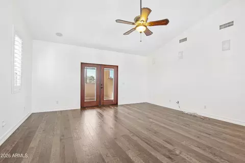 Living - 1435 E Rancho Dr, Phoenix, AZ 85014 photo 5 of 6