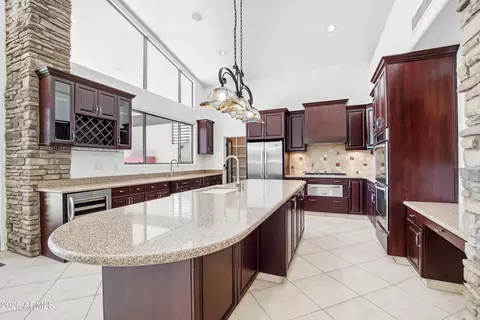 Kitchen - 1435 E Rancho Dr, Phoenix, AZ 85014 photo 2 of 4