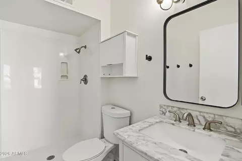 Bath - 525 N May -- #15, Mesa, AZ 85201 photo 3 of 4