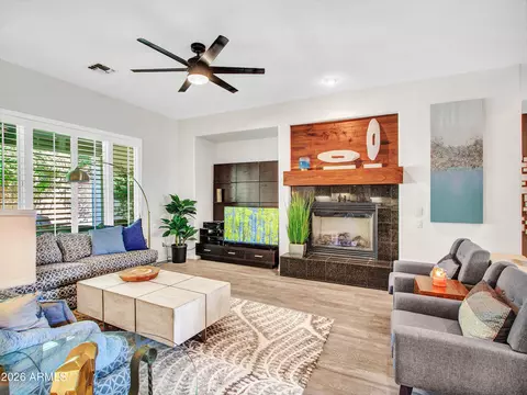 Living - 25809 N 55th Dr, Phoenix, AZ 85083 photo 2 of 6