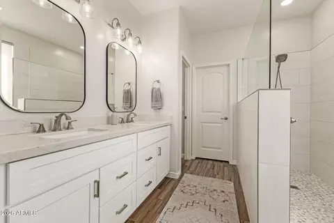 Bath - 4730 S Twinleaf Dr, Gilbert, AZ 85297 photo 1 of 3