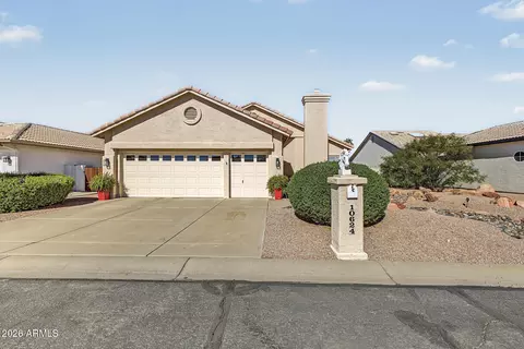 10624 E Halley Dr, Sun Lakes, AZ 85248