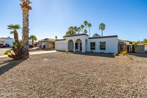 Exterior - 15236 N 20th Pl, Phoenix, AZ 85022 photo 4 of 11