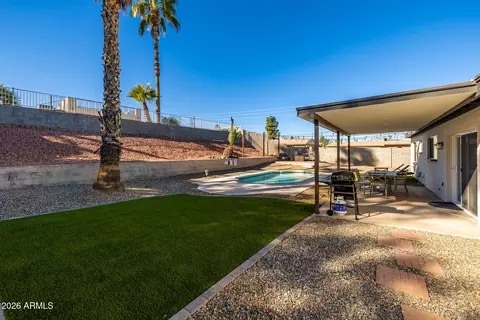 Exterior - 15236 N 20th Pl, Phoenix, AZ 85022 photo 6 of 11