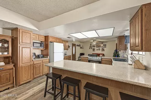 Kitchen - 1514 E Hilton Ave, Mesa, AZ 85204 photo 2 of 4