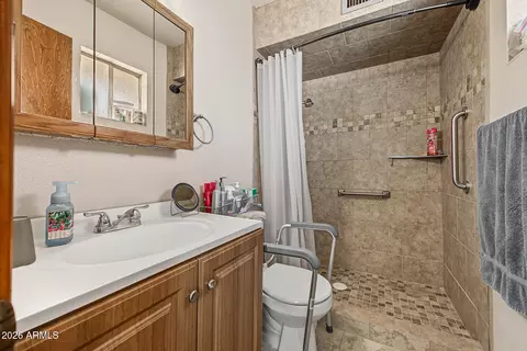 Bath - 1514 E Hilton Ave, Mesa, AZ 85204 photo 1 of 2