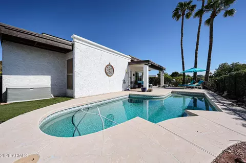 Exterior - 1229 E Rowlands Ln, Phoenix, AZ 85022 photo 4 of 8