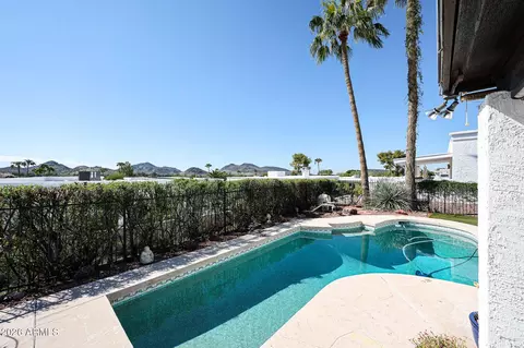 Exterior - 1229 E Rowlands Ln, Phoenix, AZ 85022 photo 3 of 8