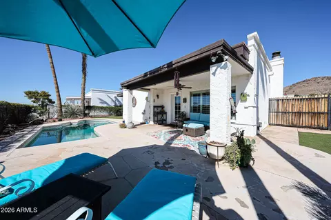 Exterior - 1229 E Rowlands Ln, Phoenix, AZ 85022 photo 6 of 8