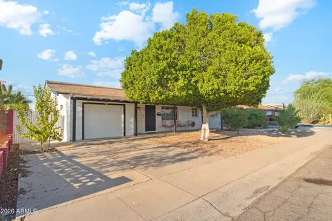 8126 E Indianola Ave, Scottsdale, AZ 85251