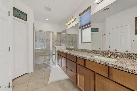 Bath - 17535 E Silver Sage Ln, Rio Verde, AZ 85263 photo 1 of 2