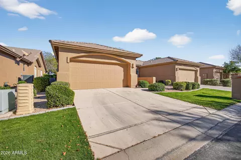 24611 S Golfview Dr, Sun Lakes, AZ 85248