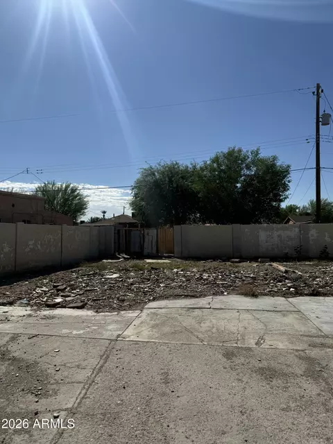 3633 W Latham St #17, Phoenix, AZ 85009