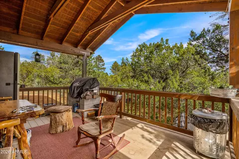 Exterior - 2228 Eagle Ln, Overgaard, AZ 85933 photo 4 of 5