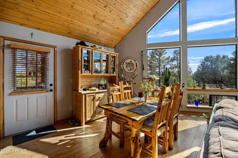 Dining - 2228 Eagle Ln, Overgaard, AZ 85933 photo 1 of 1