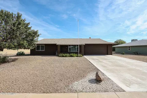 17627 N Whispering Oaks Dr, Sun City West, AZ 85375
