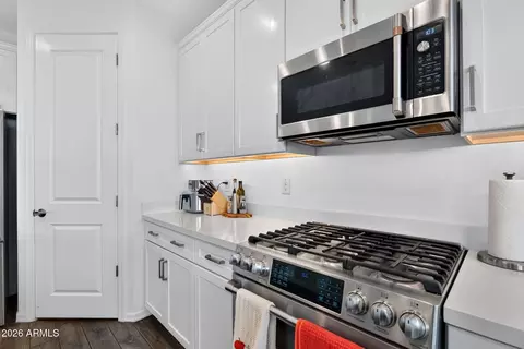 Kitchen - 10941 E Texas Ave, Mesa, AZ 85212 photo 5 of 7