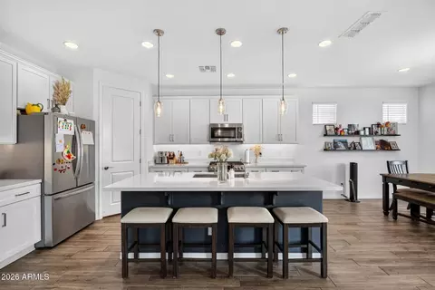 Kitchen - 10941 E Texas Ave, Mesa, AZ 85212 photo 3 of 7