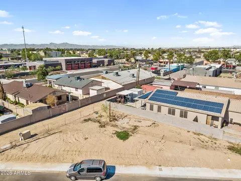 114 S 7th St #17, Avondale, AZ 85323