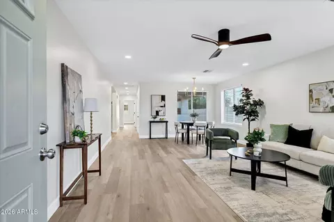 Entry Way - 802 S 5th Ave, Phoenix, AZ 85003 photo 1 of 2