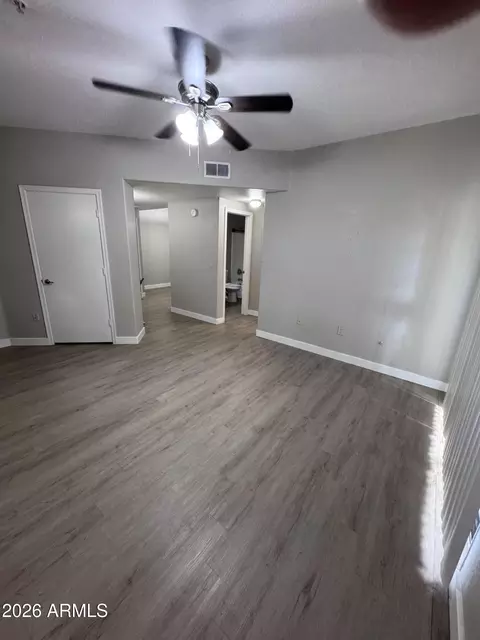 Living - 3434 E Baseline Rd #122, Phoenix, AZ 85042 photo 4 of 4